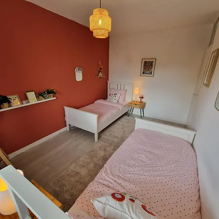 Kintsugi Apartment *